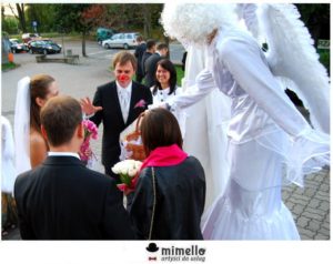 Anioły na Szczudłach na Ślubie – Szczudlarze Pionki (k. Radom)