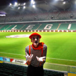 Francuski Mim na Evencie Orange na Stadionie Legii – Mim Warszawa Pantomima