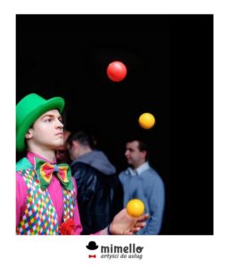 Klaun Żongler Mimello na warsztatach Fuji – Kraków Clown